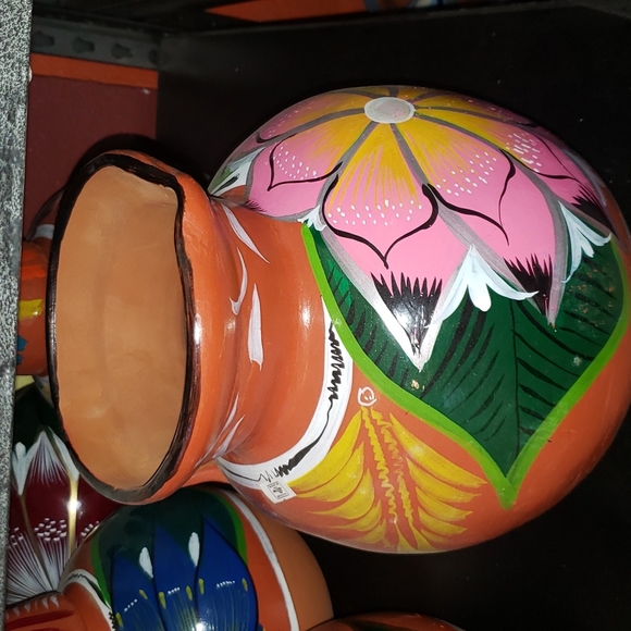 One of a kind Clay Pot - Picture 3 of 3
